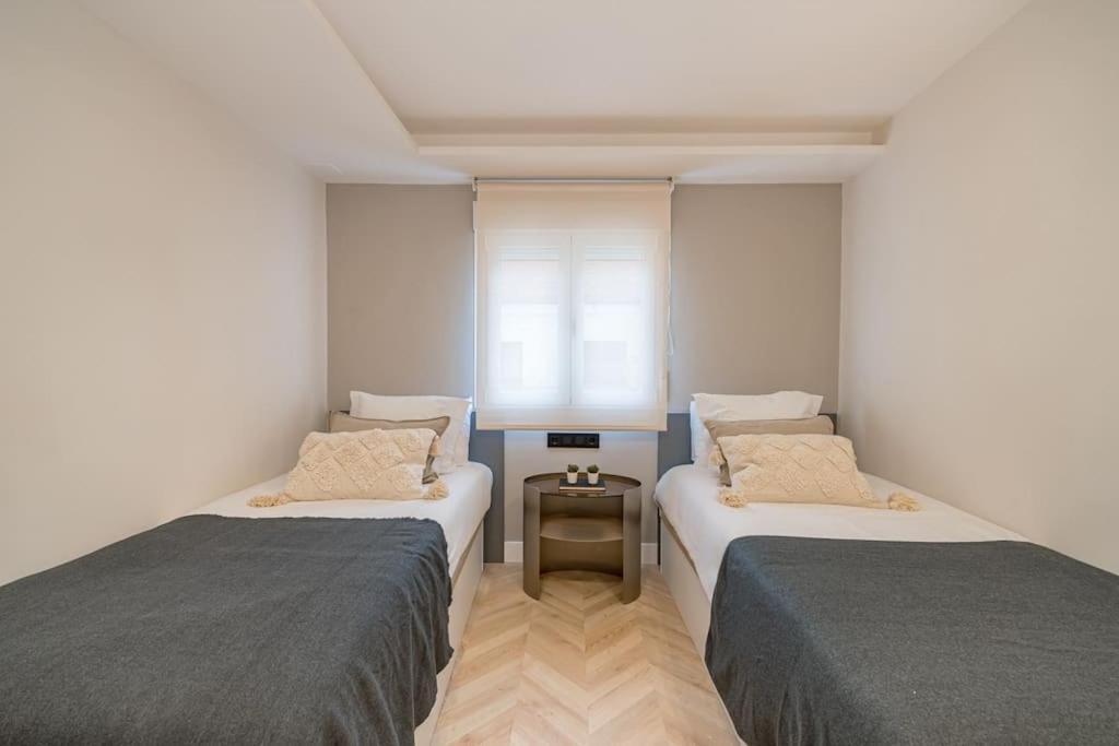 Ferienwohnung Puerta Del Sol 3Br 3Bh Madrid Exterior foto