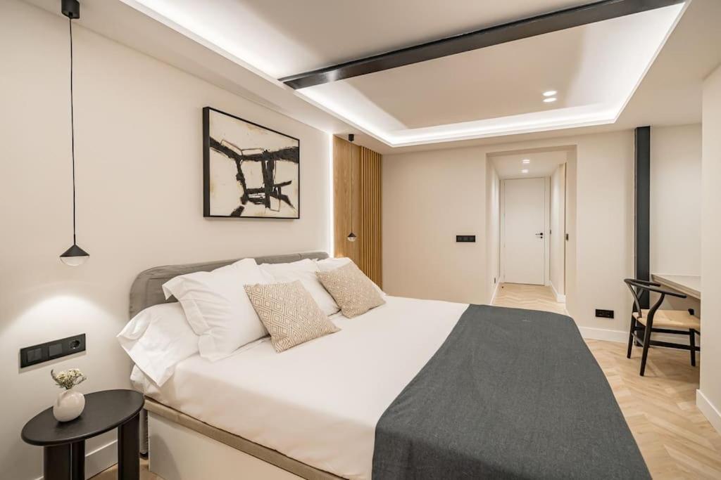 Ferienwohnung Puerta Del Sol 3Br 3Bh Madrid Exterior foto