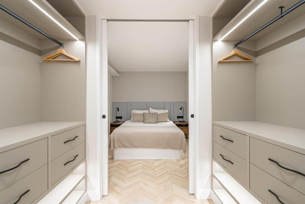 Ferienwohnung Puerta Del Sol 3Br 3Bh Madrid Exterior foto