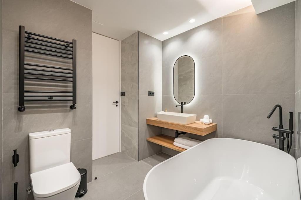 Ferienwohnung Puerta Del Sol 3Br 3Bh Madrid Exterior foto