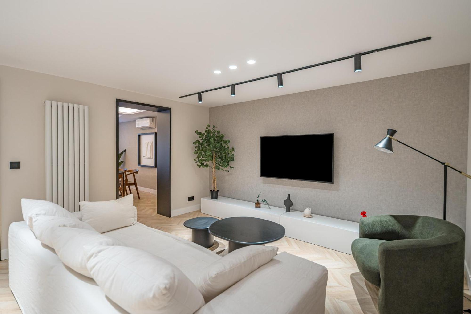 Ferienwohnung Puerta Del Sol 3Br 3Bh Madrid Exterior foto