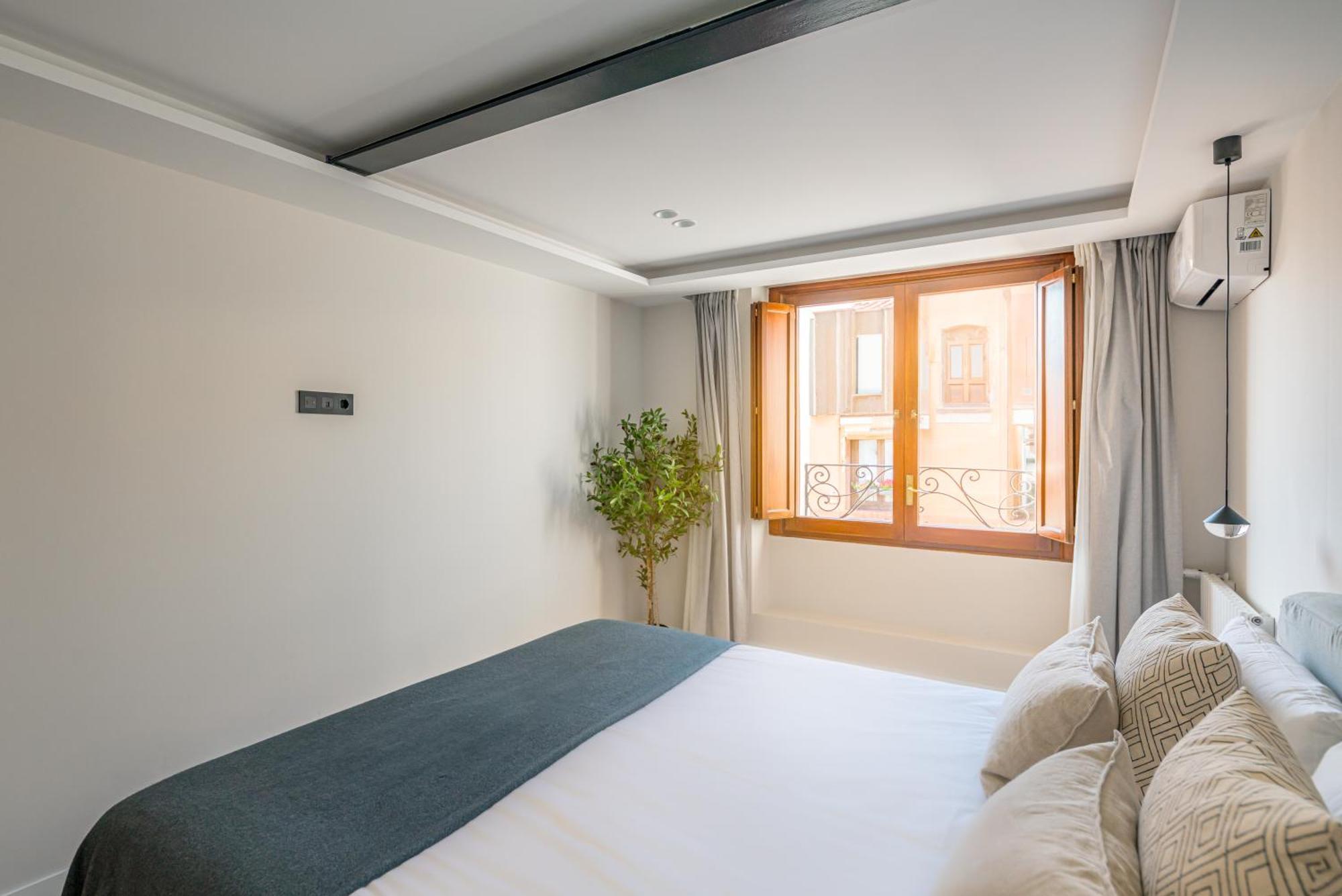 Ferienwohnung Puerta Del Sol 3Br 3Bh Madrid Exterior foto